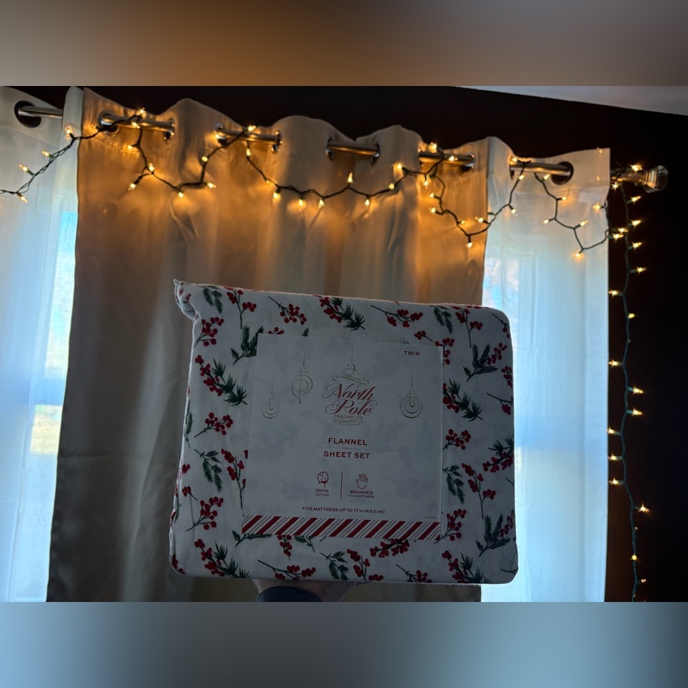 Festive Holiday Flannel Sheet Set - Red and Green